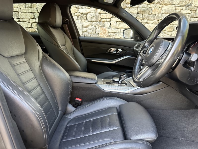 2020 (20) BMW 3 SERIES 320d M Sport 5dr Touring 3518826