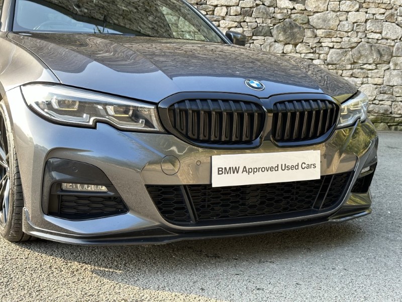 2020 (20) BMW 3 SERIES 320d M Sport 5dr Touring 3518889