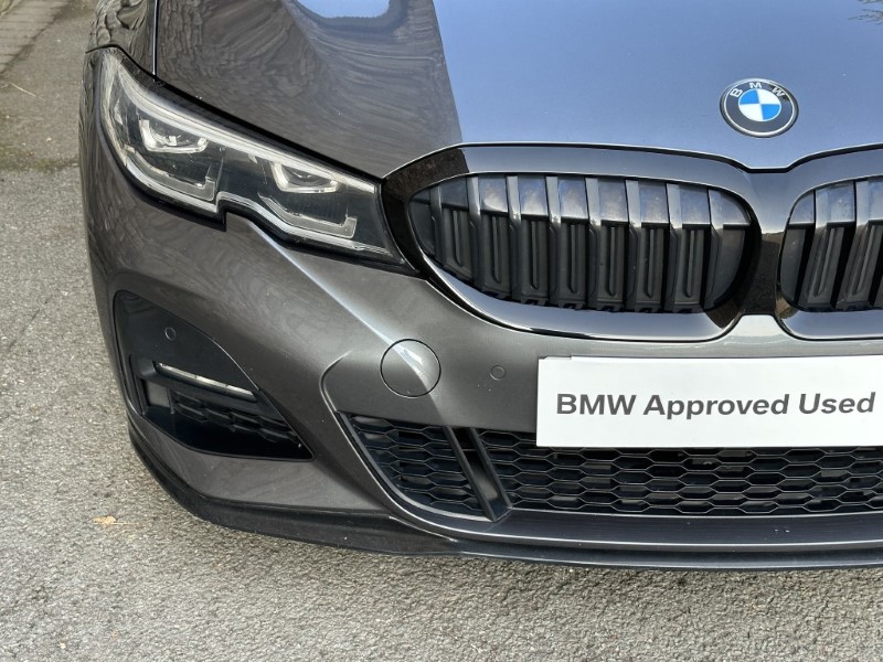 2020 (20) BMW 3 SERIES 320d M Sport 5dr Touring 3518857