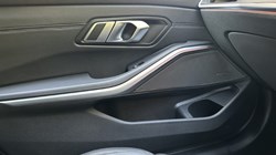 2020 (20) BMW 3 SERIES 320d M Sport 5dr Touring 3518847