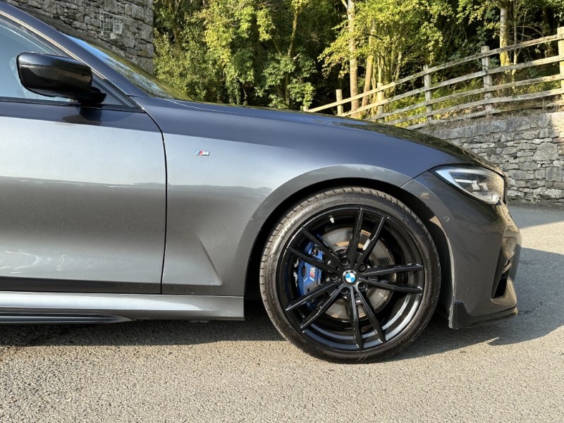 2020 (20) BMW 3 SERIES 320d M Sport 5dr Touring 3518901