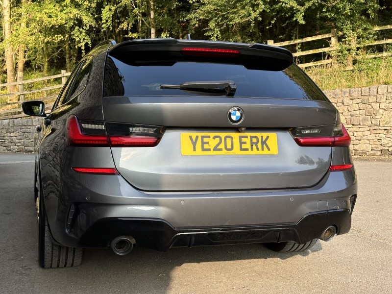 2020 (20) BMW 3 SERIES 320d M Sport 5dr Touring 3518833
