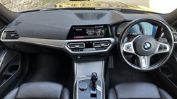2020 (20) BMW 3 SERIES 320d M Sport 5dr Touring 3518840