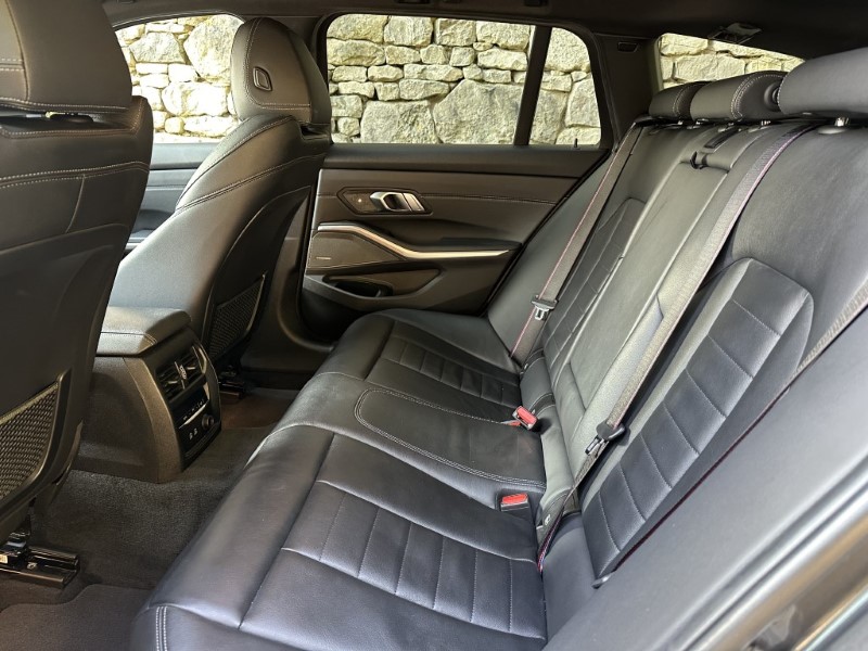 2020 (20) BMW 3 SERIES 320d M Sport 5dr Touring 3518869