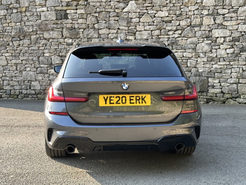 2020 (20) BMW 3 SERIES 320d M Sport 5dr Touring 3518872