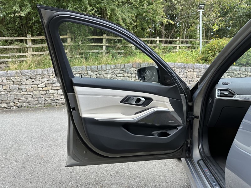 2019 (69) BMW 3 SERIES M340i xDrive 4dr Saloon  3521551