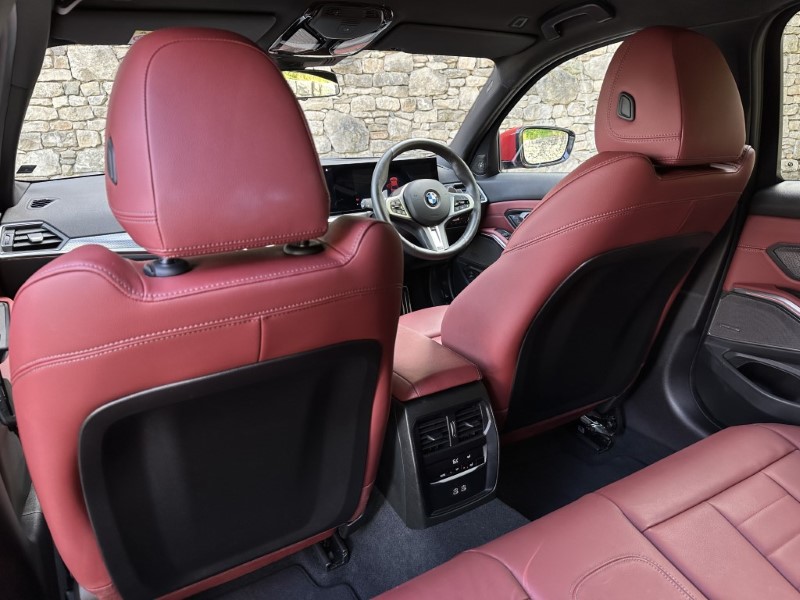 2024 (73) BMW 3 SERIES 320i M Sport 4dr Step Auto 3444409