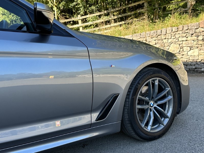 2018 (68) BMW 5 SERIES 520d M Sport Touring 3507831
