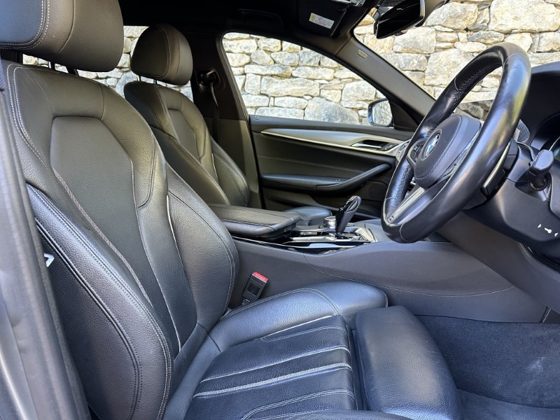 2018 (68) BMW 5 SERIES 520d M Sport Touring 3507766