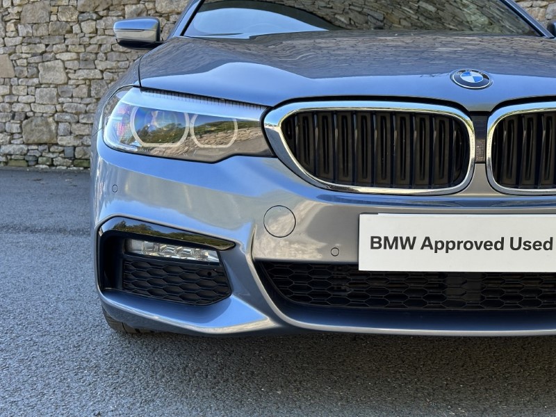 2018 (68) BMW 5 SERIES 520d M Sport Touring 3507820