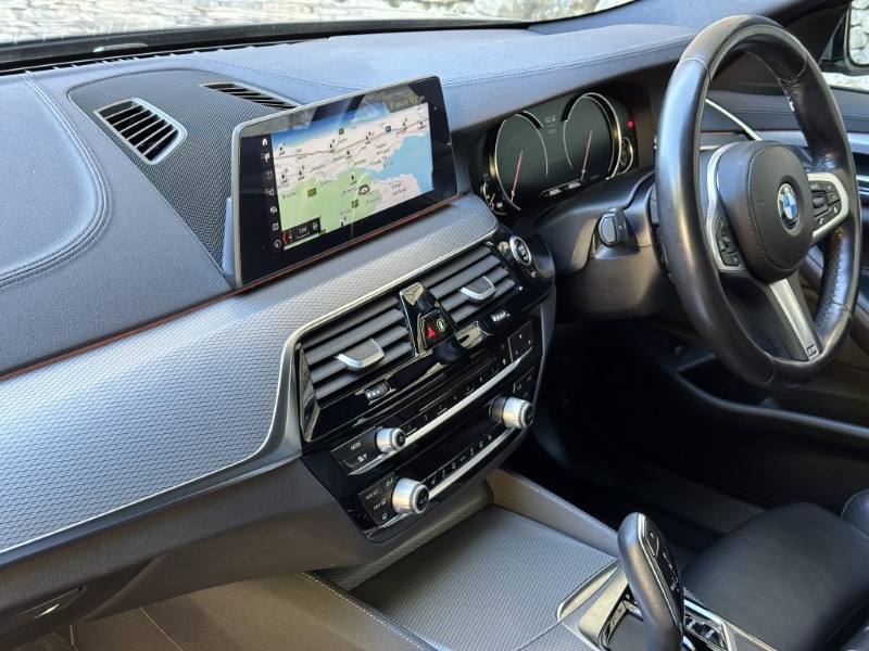 2018 (68) BMW 5 SERIES 520d M Sport Touring 3507792