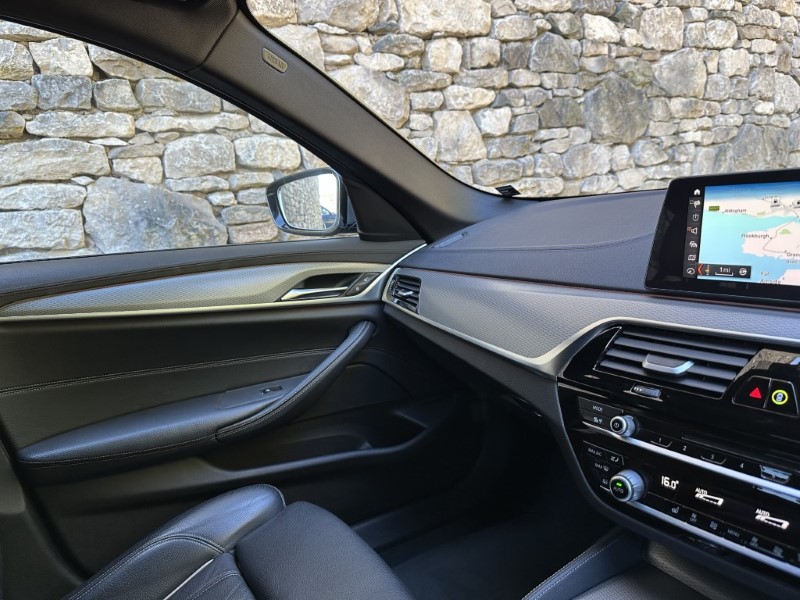 2018 (68) BMW 5 SERIES 520d M Sport Touring 3507777