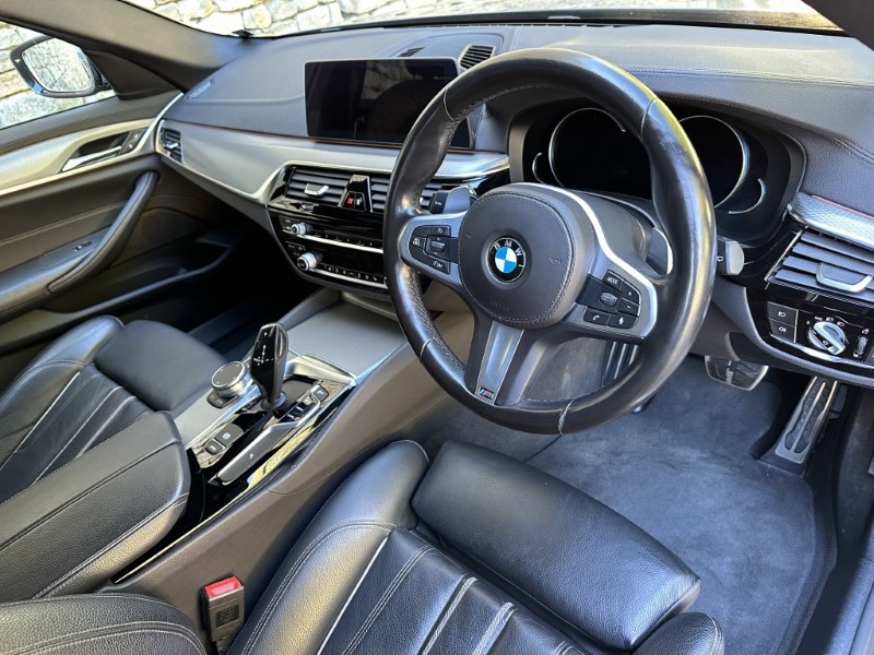 2018 (68) BMW 5 SERIES 520d M Sport Touring 3507765
