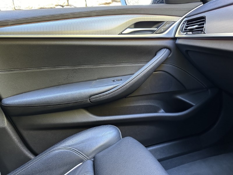 2018 (68) BMW 5 SERIES 520d M Sport Touring 3507778