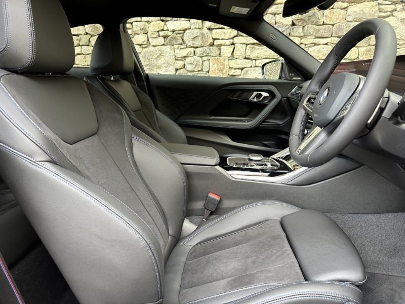 2024 (24) BMW 2 SERIES 220i M Sport 2dr Coupe 3468392