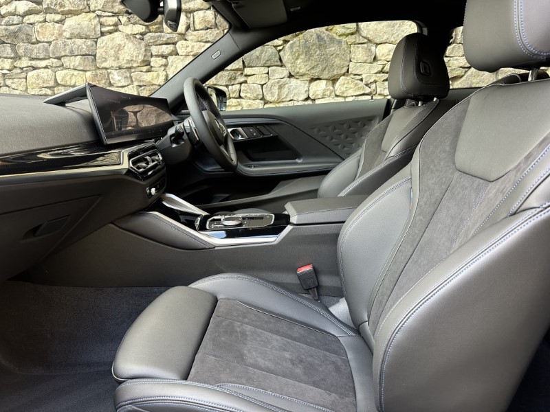 2024 (24) BMW 2 SERIES 220i M Sport 2dr Coupe 3468419