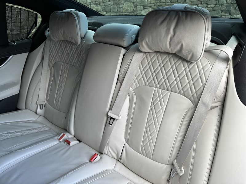 2015 (65) BMW 7 SERIES 730d xDrive M Sport 4dr Saloon 3530424