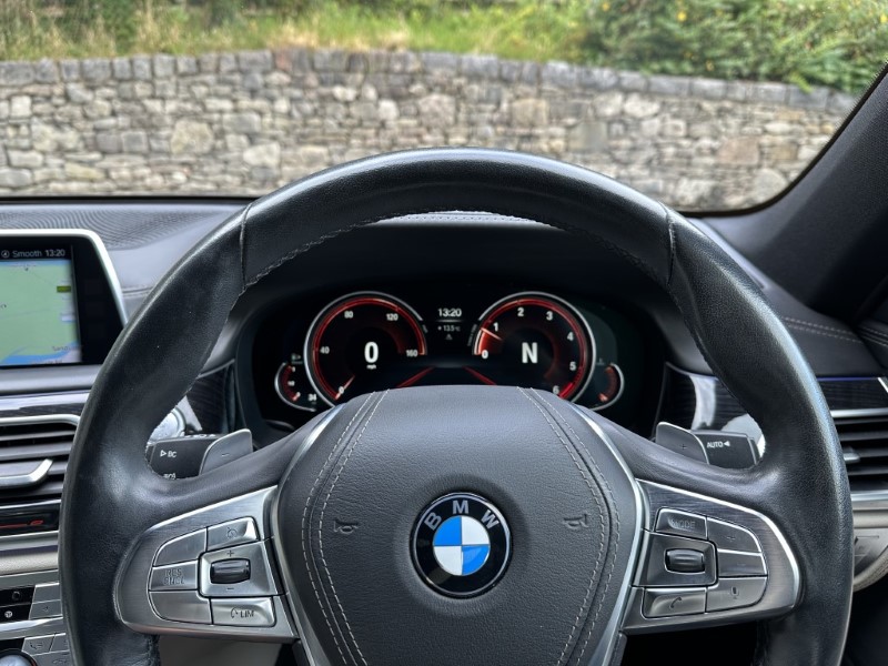 2015 (65) BMW 7 SERIES 730d xDrive M Sport 4dr Saloon 3530464