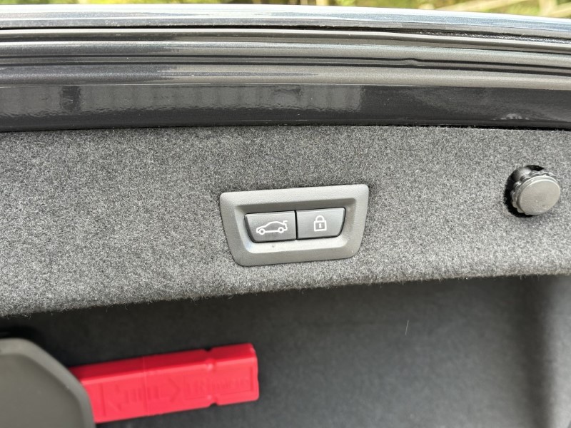 2015 (65) BMW 7 SERIES 730d xDrive M Sport 4dr Saloon 3530391