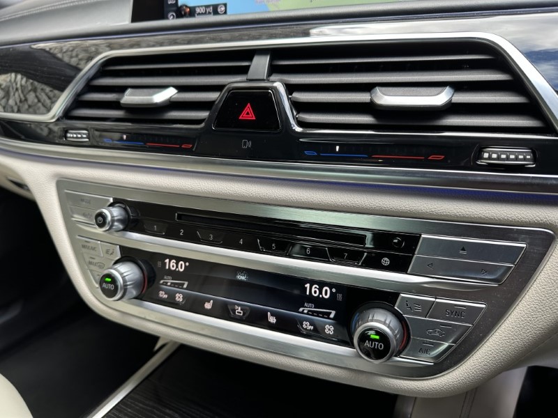 2015 (65) BMW 7 SERIES 730d xDrive M Sport 4dr Saloon 3530434