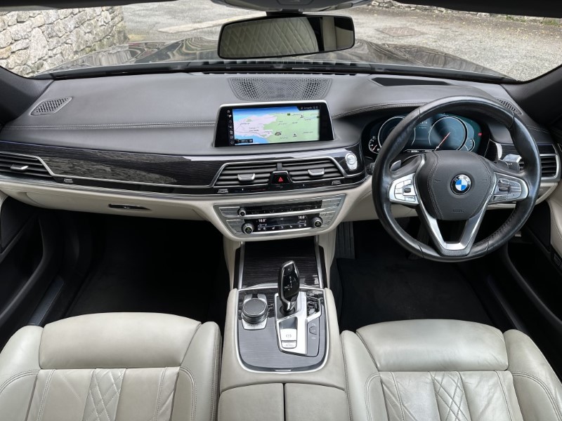 2015 (65) BMW 7 SERIES 730d xDrive M Sport 4dr Saloon 3530447