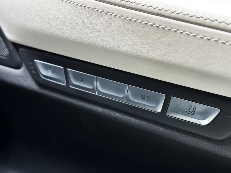 2015 (65) BMW 7 SERIES 730d xDrive M Sport 4dr Saloon 3530438