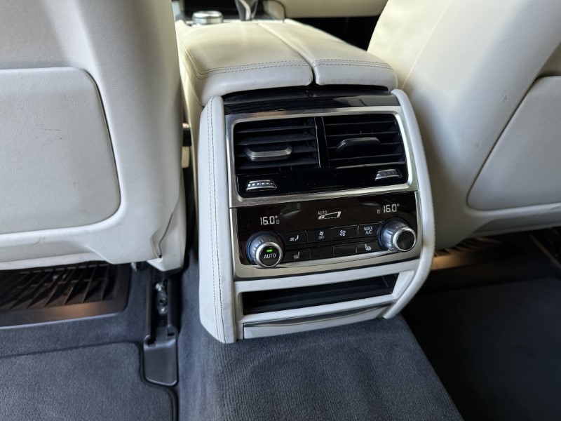 2015 (65) BMW 7 SERIES 730d xDrive M Sport 4dr Saloon 3530425