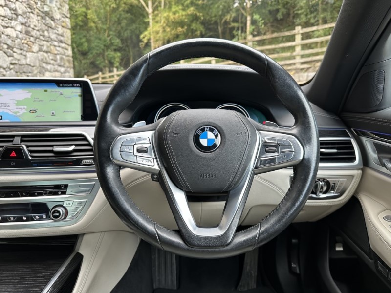 2015 (65) BMW 7 SERIES 730d xDrive M Sport 4dr Saloon 3530445