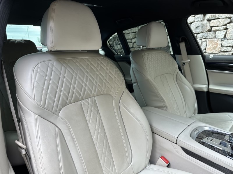 2015 (65) BMW 7 SERIES 730d xDrive M Sport 4dr Saloon 3530398