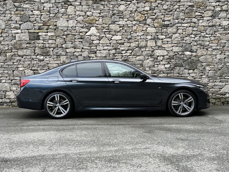 2015 (65) BMW 7 SERIES 730d xDrive M Sport 4dr Saloon 3530385