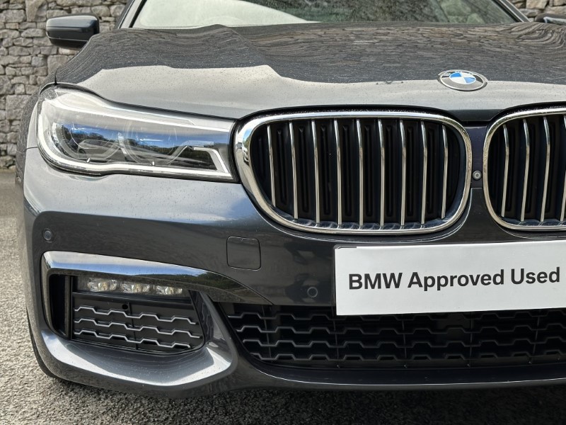 2015 (65) BMW 7 SERIES 730d xDrive M Sport 4dr Saloon 3530403
