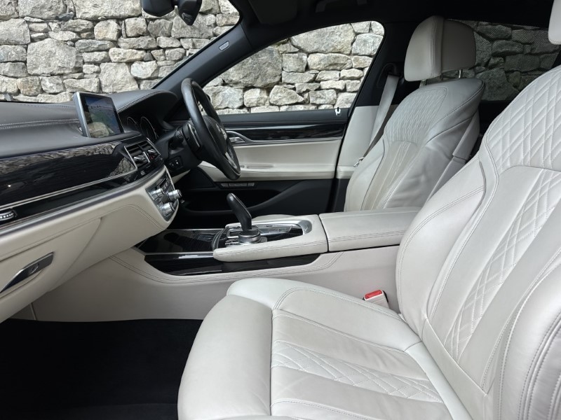 2015 (65) BMW 7 SERIES 730d xDrive M Sport 4dr Saloon 3530450