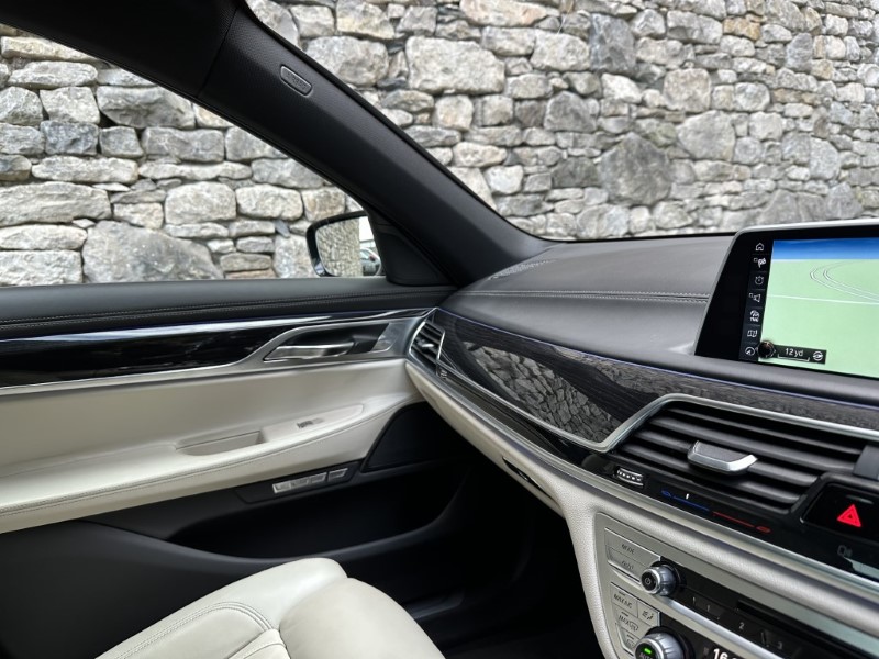 2015 (65) BMW 7 SERIES 730d xDrive M Sport 4dr Saloon 3530431