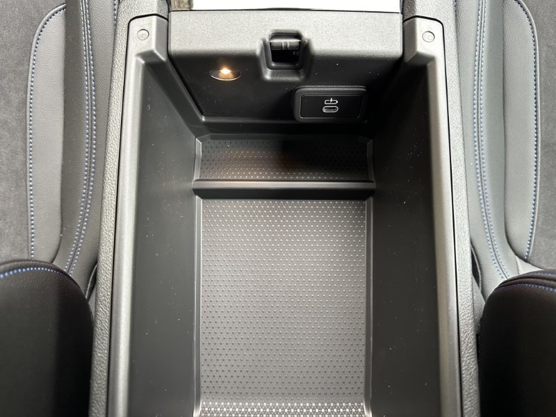 2023 (23) BMW 2 SERIES 220i M Sport 2dr Coupe  3494724