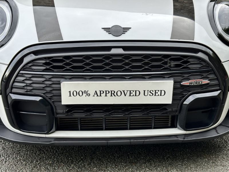 2024 (24) MINI HATCHBACK 1.5 Cooper Sport Premium 3dr Auto 3548583