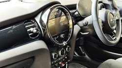 2024 (24) MINI HATCHBACK 1.5 Cooper Sport Premium 3dr Auto 3548555