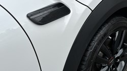 2024 (24) MINI HATCHBACK 1.5 Cooper Sport Premium 3dr Auto 3548593