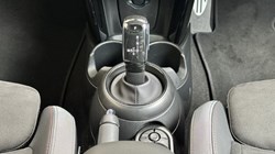 2024 (24) MINI HATCHBACK 1.5 Cooper Sport Premium 3dr Auto 3548538