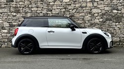 2024 (24) MINI HATCHBACK 1.5 Cooper Sport Premium 3dr Auto 3548526