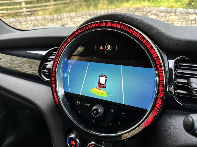 2024 (24) MINI HATCHBACK 1.5 Cooper Sport Premium 3dr Auto 3548574