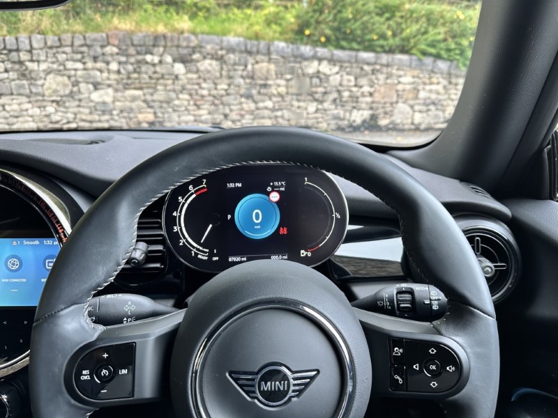 2024 (24) MINI HATCHBACK 1.5 Cooper Sport Premium 3dr Auto 3548595