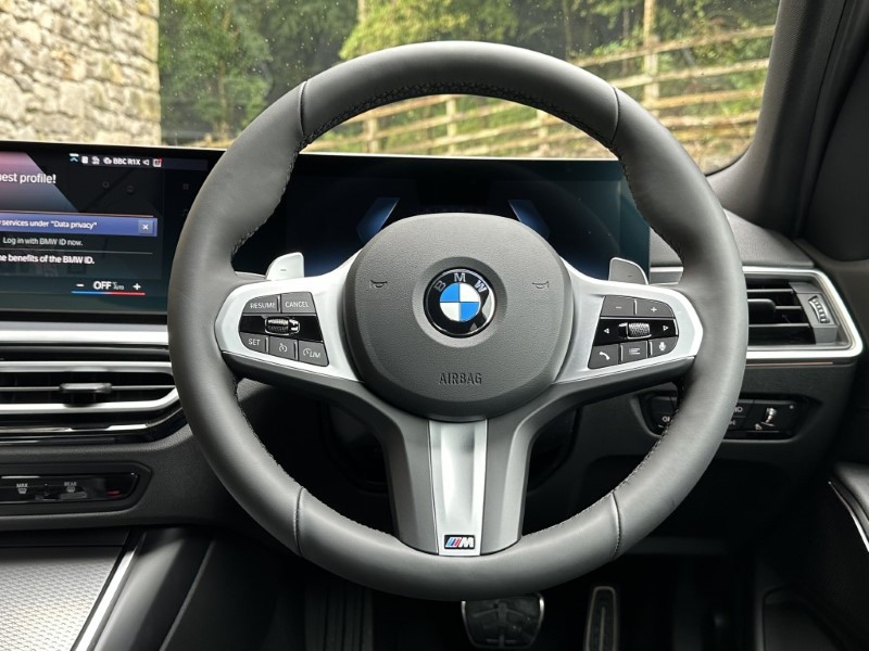 2024 (74) BMW 3 SERIES 320i M Sport 4dr Saloon 3488400