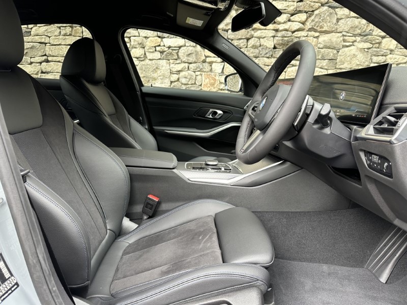 2024 (74) BMW 3 SERIES 320i M Sport 4dr Saloon 3488393