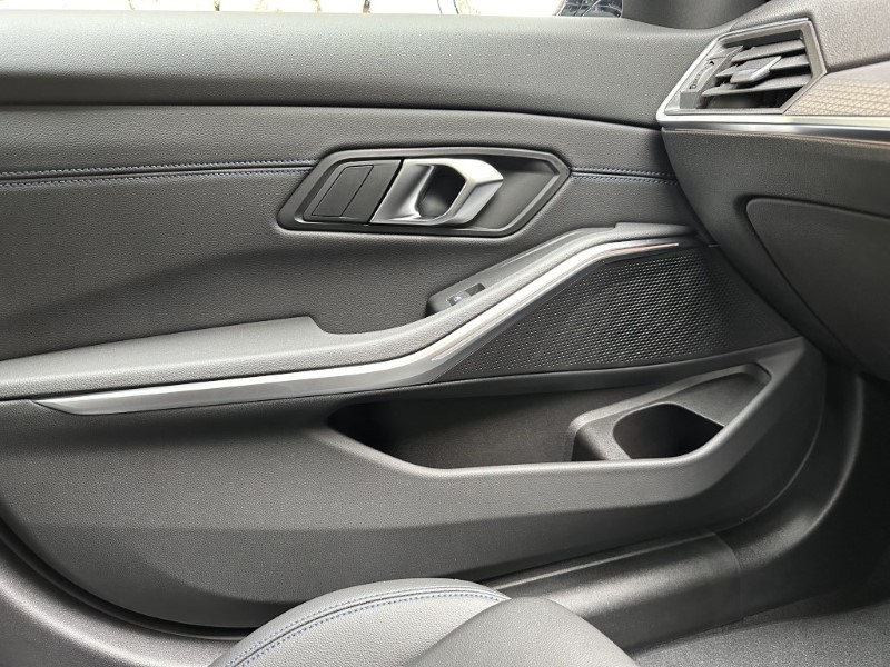 2024 (74) BMW 3 SERIES 320i M Sport 4dr Saloon 3488407