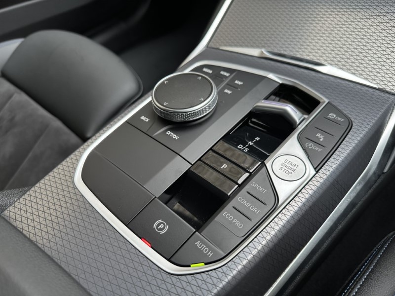 2024 (74) BMW 3 SERIES 320i M Sport 4dr Saloon 3488404