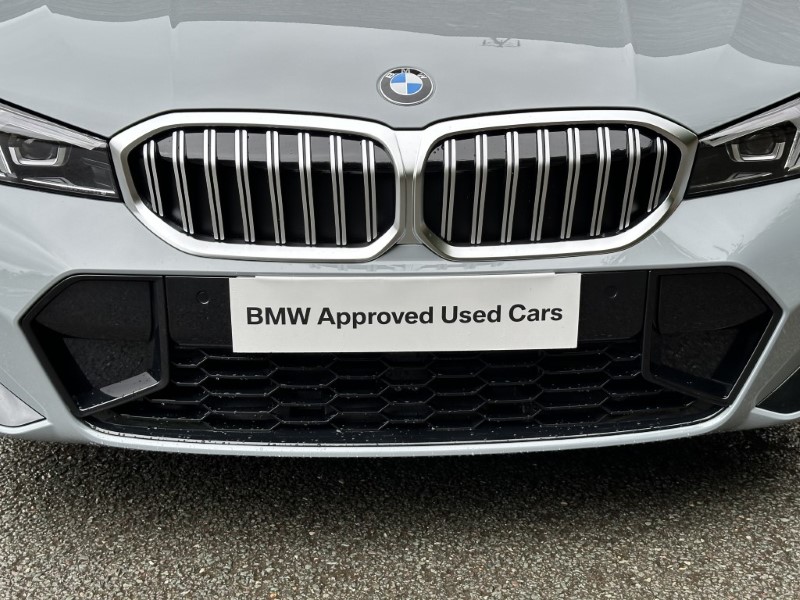 2024 (74) BMW 3 SERIES 320i M Sport 4dr Saloon 3488448