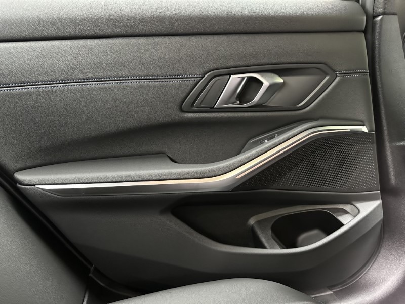 2024 (74) BMW 3 SERIES 320i M Sport 4dr Saloon 3488397