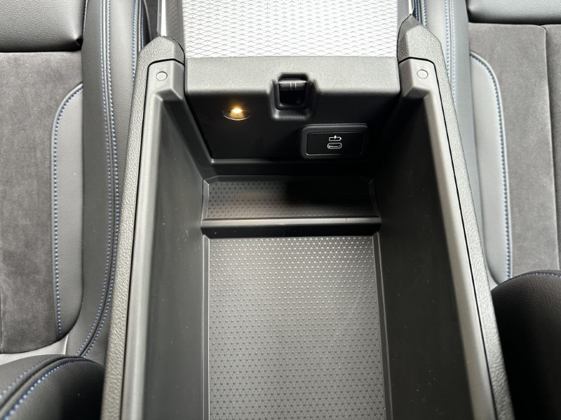 2024 (74) BMW 3 SERIES 320i M Sport 4dr Saloon 3488402