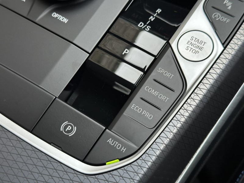 2024 (74) BMW 3 SERIES 320i M Sport 4dr Saloon 3488405