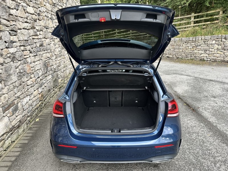 2020 (69) MERCEDES-BENZ A CLASS A200 AMG Line Premium Plus 5dr Auto 3551634